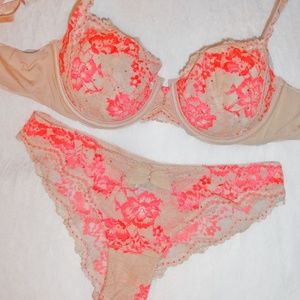 32DD,S NWT Victoria's Secret Desire Set Unlined Demi Bra, Cheekini Bikini Panty
